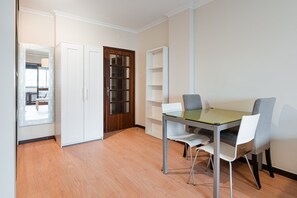 Dining - GuestReady - Porto Central Gem (Porto)