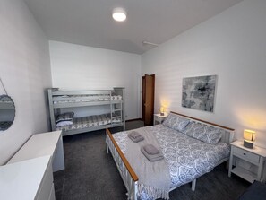 2 dormitorios, wifi gratis, ropa de cama