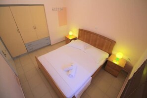 1 bedroom, iron/ironing board, WiFi, bed sheets - Gregory's Apartments - Veronica Residence (Ksamil, Vlorë County)
