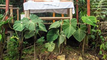 Body treatments, mud baths, hydrotherapy, hot stone massages
