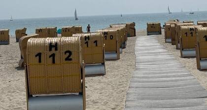 49 Ferienwohnung am Südstrand "Fehmarn 4U" App.64-212