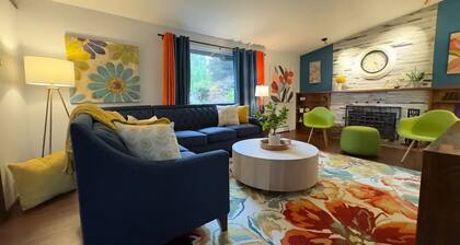 Spacious 5BR Olympia retreat with private yard, pond, near Capitol and trails