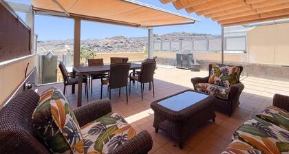 3BR Valley Dreamhouse -Solarium Terrace AirCon & P