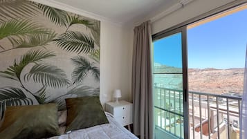 2 slaapkamers, een strijkplank/strijkijzer, gratis wifi, beddengoed