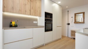 Apartment | Private kitchen - Impeccable 5p Apartment in the Heart of Barcelone (Barcelona)