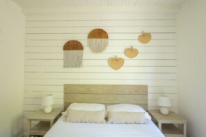 1 bedroom, in-room safe, free WiFi, bed sheets - Encanto del Mar-Bella Vista-1BD, just 3 min from the West Bay Beach (West Bay)