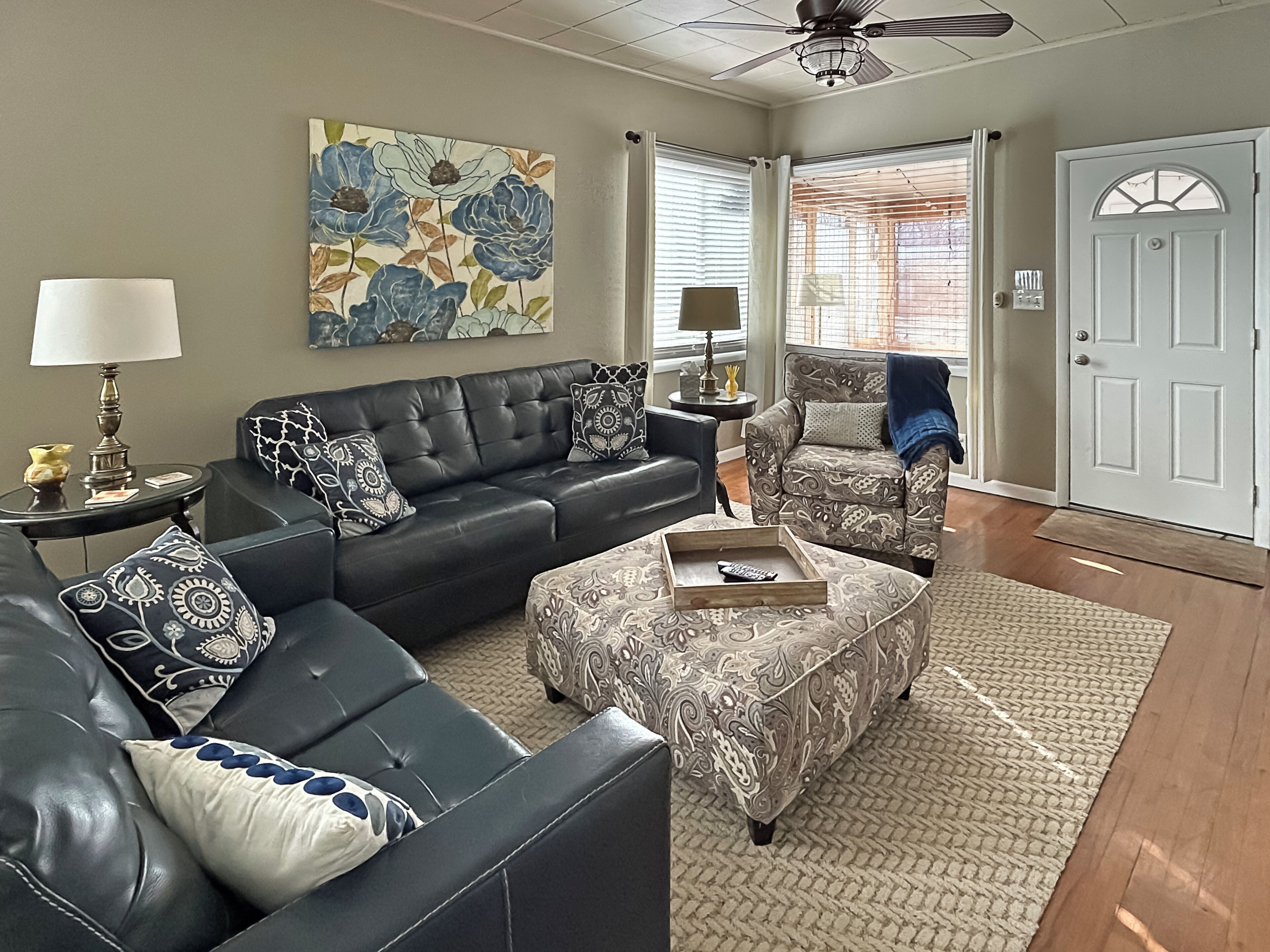 Smart-tv, een dvd-speler en boeken