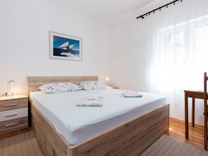 2 室のベッドルーム、インターネット