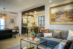 Superior Apartment, 2 Bedrooms, Kitchen | Living area