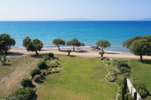 Una playa cerca
