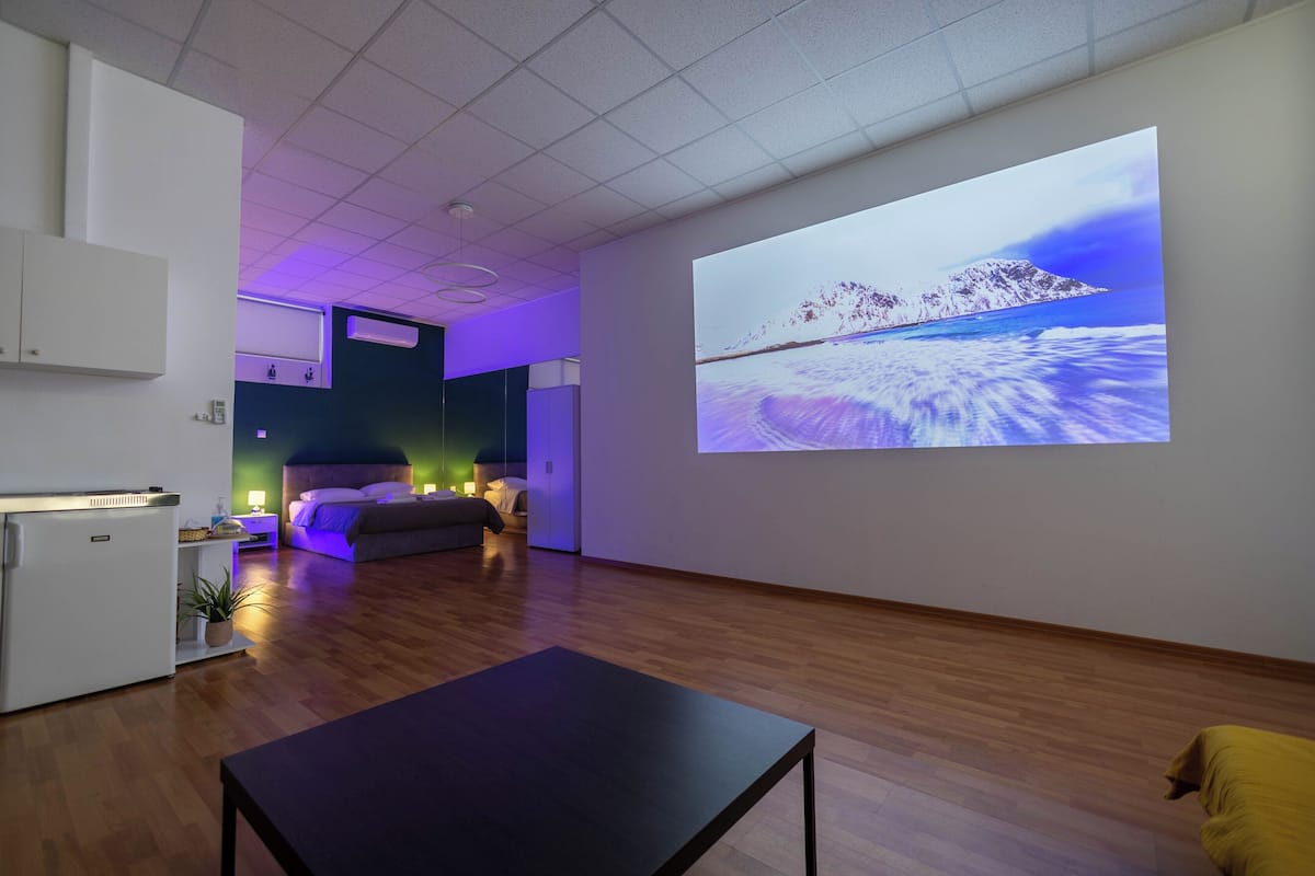 Deluxe Studio, Garden View | Blackout drapes, soundproofing, iron/ironing board, free WiFi