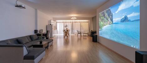 Studio familial, vue sur la ville | Rideaux dâobscurcissement, systĂšme dâinsonorisation