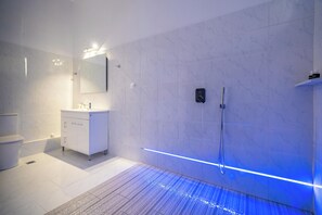 Studio Deluxe, vue jardin | Salle de bain