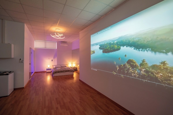 Monolocale Deluxe, vista giardino | Tende oscuranti, insonorizzazione, ferro/asse da stiro, Wi-Fi gratuito