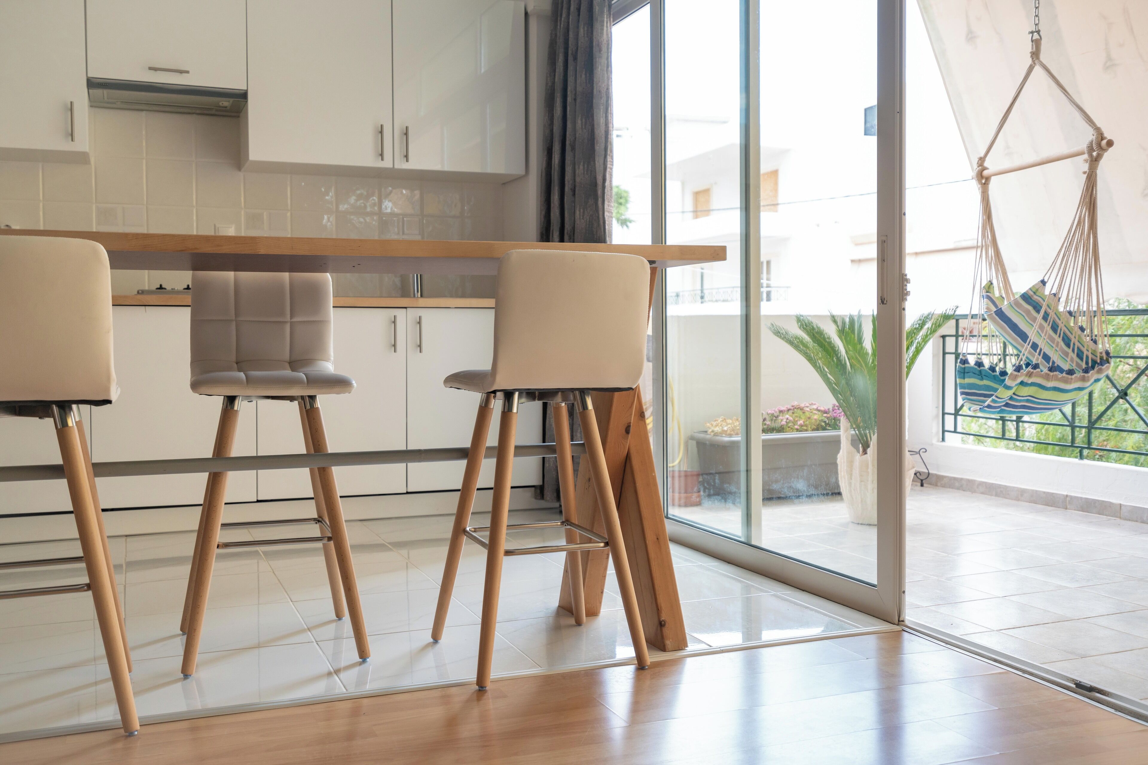 Estudi familiar, vistes a la ciutat | Cuina privada | Cafetera exprés, cafetera i tetera i bullidora elèctrica 