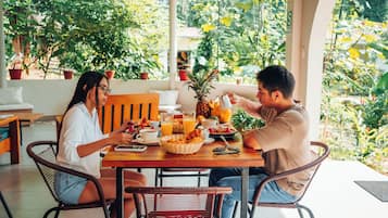 Gratis morgenmadsbuffet hver dag