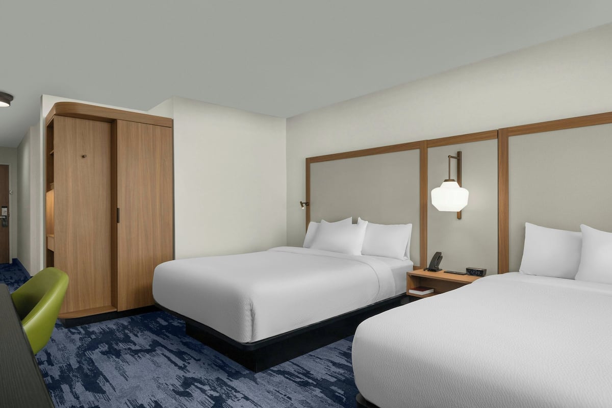 Verdunkelungsvorhänge, Bügeleisen/Bügelbrett, kostenloses WLAN