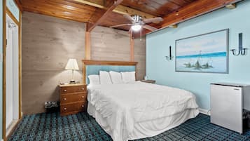 Room, 1 King Bed, Balcony, Garden View (Oceanfront Inn Room #5)