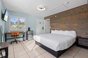 1 habitación, decoración personalizada y muebles diferentes 