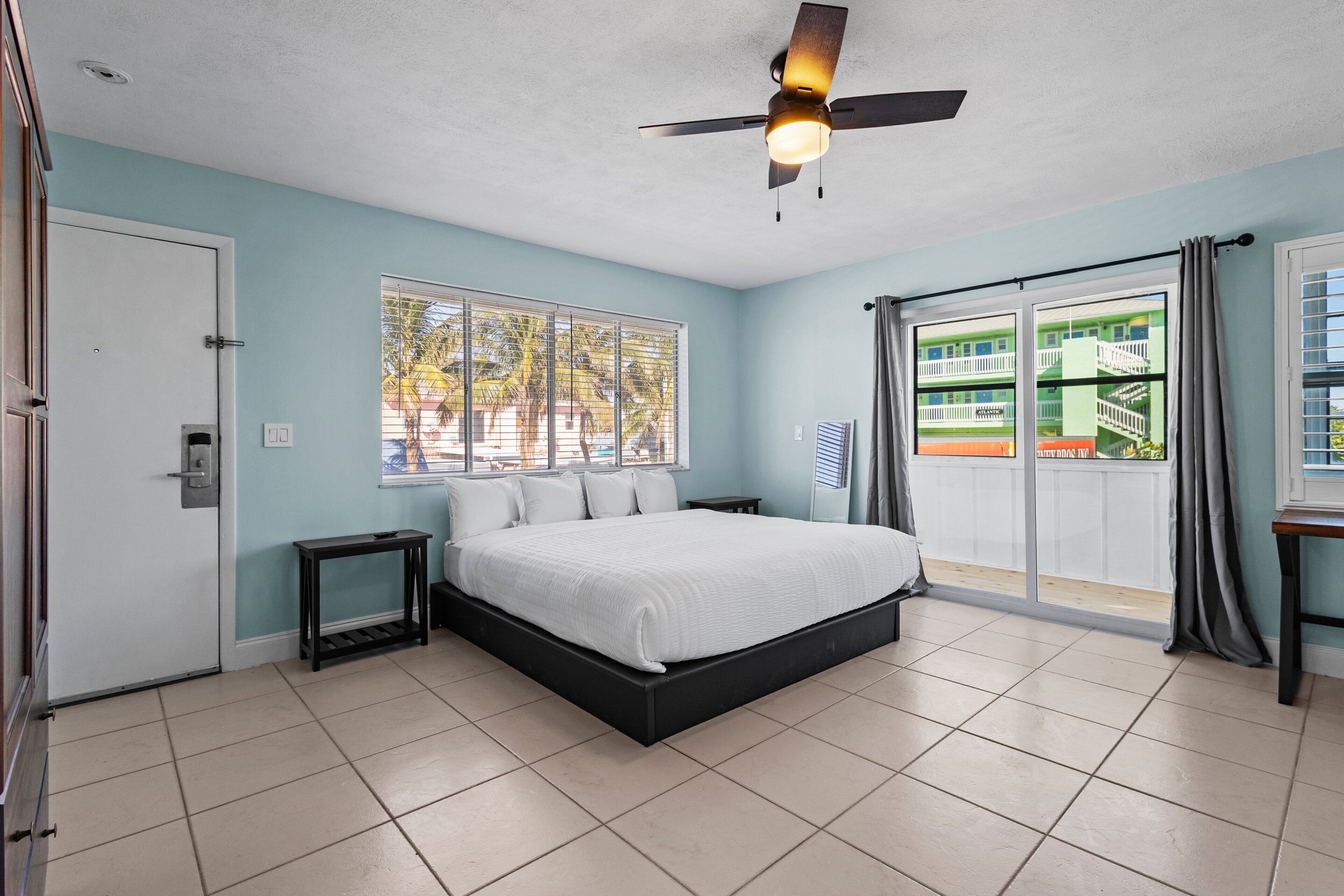 1 bedroom, individually decorated, individually furnished, bed sheets