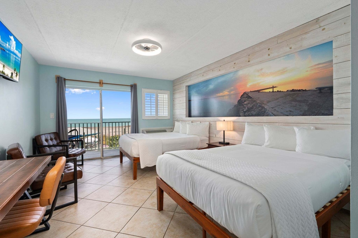 Room, 2 Double Beds, Balcony, Ocean View (Oceanfront Inn Room #16)