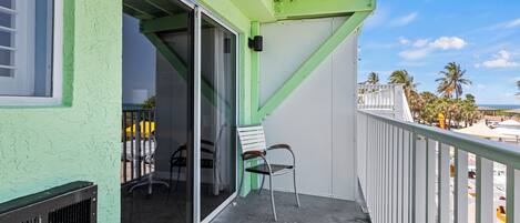 Zimmer, 2 Doppelbetten, Balkon, Meerblick (Oceanfront Inn Room #18) | UnterkunftsgelÀnde