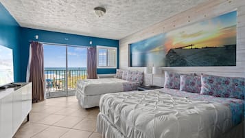 Rum - 2 dubbelsängar - balkong - havsutsikt (Oceanfront Inn Room #16)