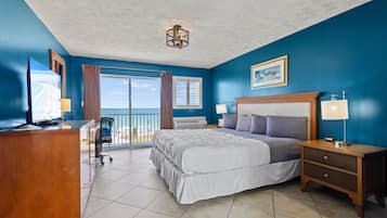 Habitación, 1 cama de matrimonio grande, balcón, vistas al mar (Oceanfront Inn Room #21) | 1 dormitorio, decoración individual, mobiliario individual