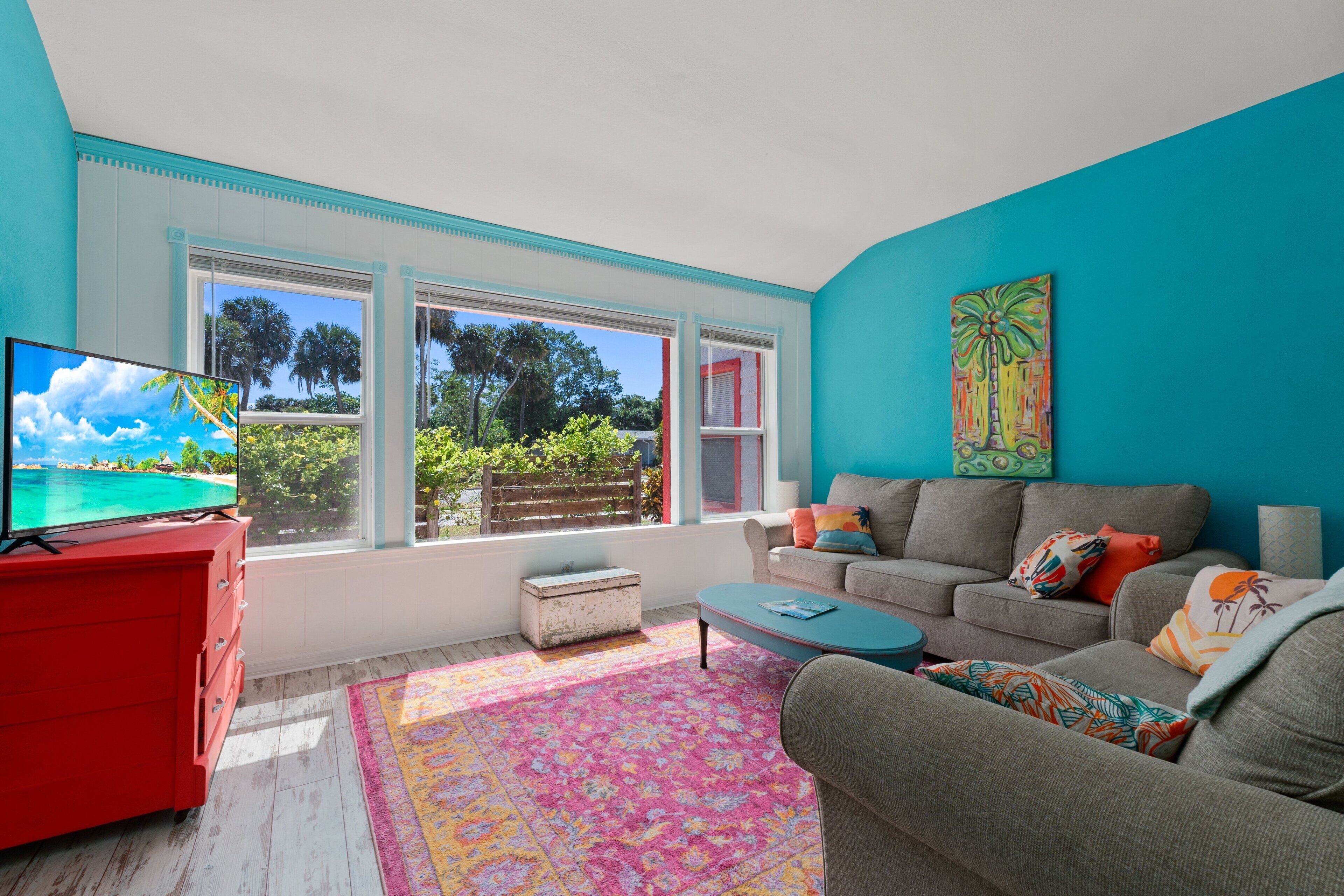 Nhà, nhiều giường, sân hiên, quang cảnh vườn (Casa Frangipani) | Khu phòng khách | TV màn hình phẳng 42-inch có truyền hình kỹ thuật số 