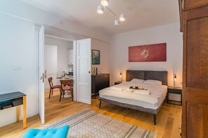 1 bedroom, desk, iron/ironing board, free WiFi