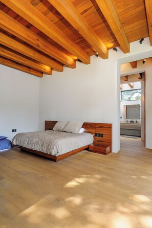 Nhà Premium | 5 phòng ngủ, trang trí khác biệt 