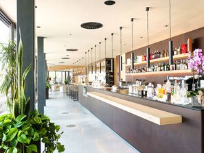 Bar (in der Unterkunft)