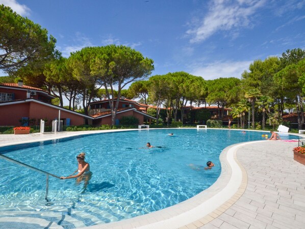 Pool - Villaggio Euro Residence Club by Interhome (Bibione)