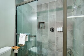 Shower, towels