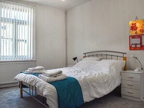 2 bedrooms, free WiFi, bed sheets - 2 bedroom accommodation in Saltburn-by-the-Sea (Saltburn-by-the-Sea)