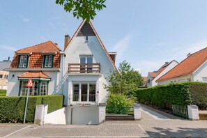House | 2 bedrooms, desk, Internet - Quiet Holiday Home in Koksijde (Koksijde)