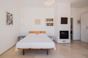 1 quarto, ferros/tábuas de passar roupa, Wi-Fi, roupa de cama