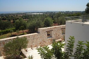 Property grounds - The Carob Tree (Polignano a Mare)