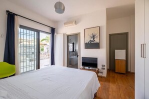 1 quarto, ferros/tábuas de passar roupa, Wi-Fi, roupa de cama