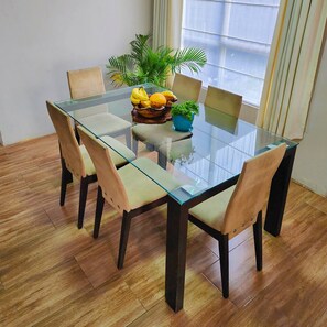 Dining - Apartment San Borja: Excelent location - Rambla, Teatro Nacional, Jockey Plaza. (San Borja)