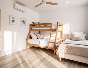 5 Schlafzimmer, Bügeleisen/Bügelbrett, Reisekinderbett, kostenloses WLAN