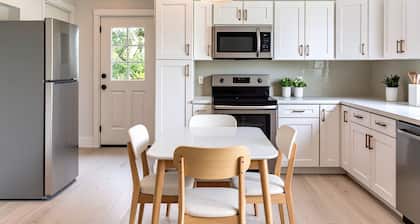 Kalae Villas ~5 min walk to Beach, A/C, New Remodel