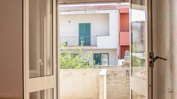 2 makuuhuonetta, silitysrauta/-lauta, Wi-Fi, vuodevaatteet