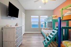 3 bedrooms, WiFi, bed sheets