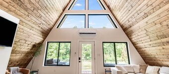 Spacious & Modern A-Frame w/ Hot Tub & Fire Pit near Rip Van Winkle Gardens