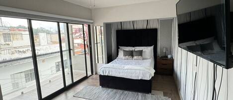 3 間睡房、書桌、熨斗/熨衫板、Wi-Fi