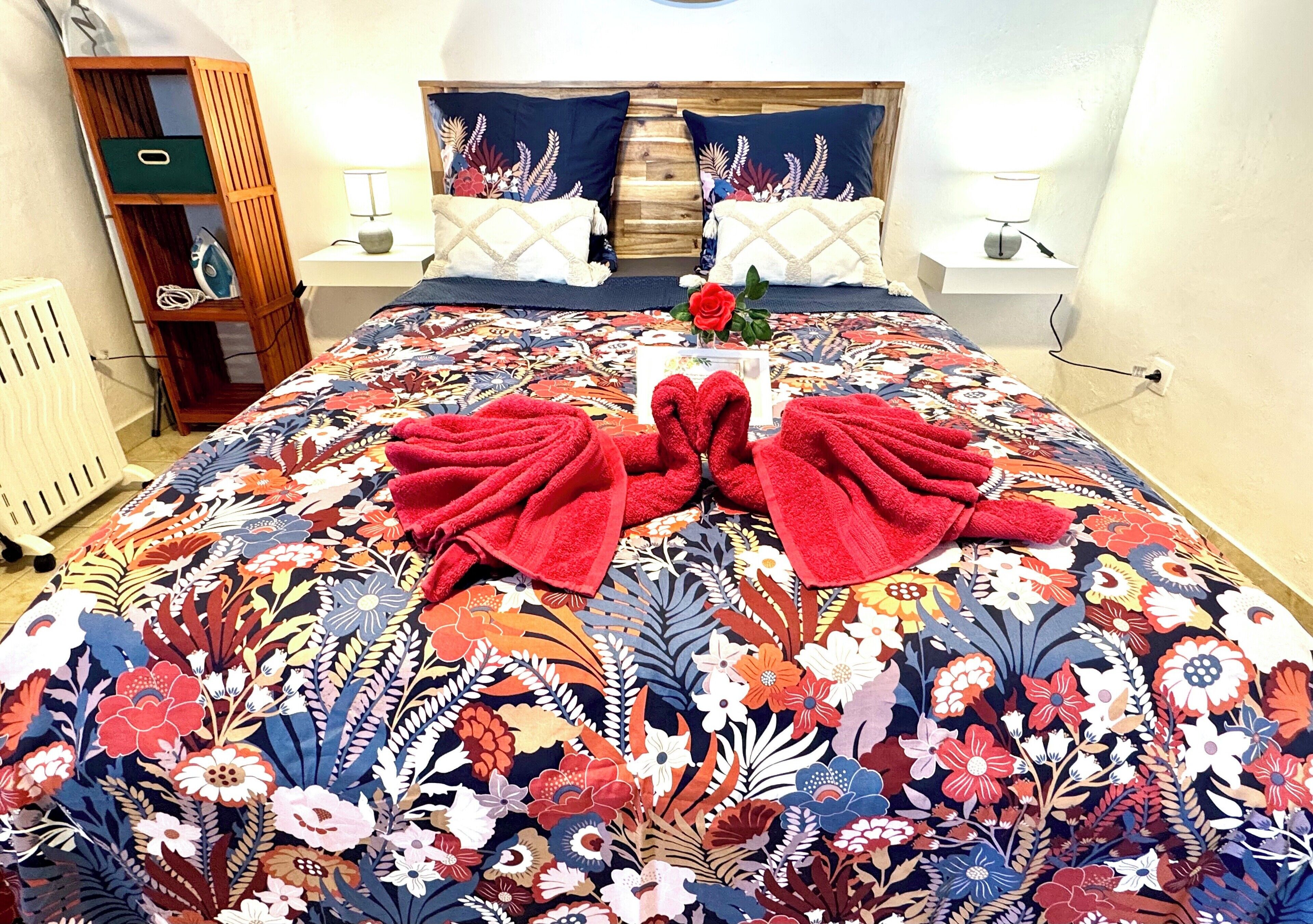 1 habitación, tabla de planchar con plancha, wifi y ropa de cama 