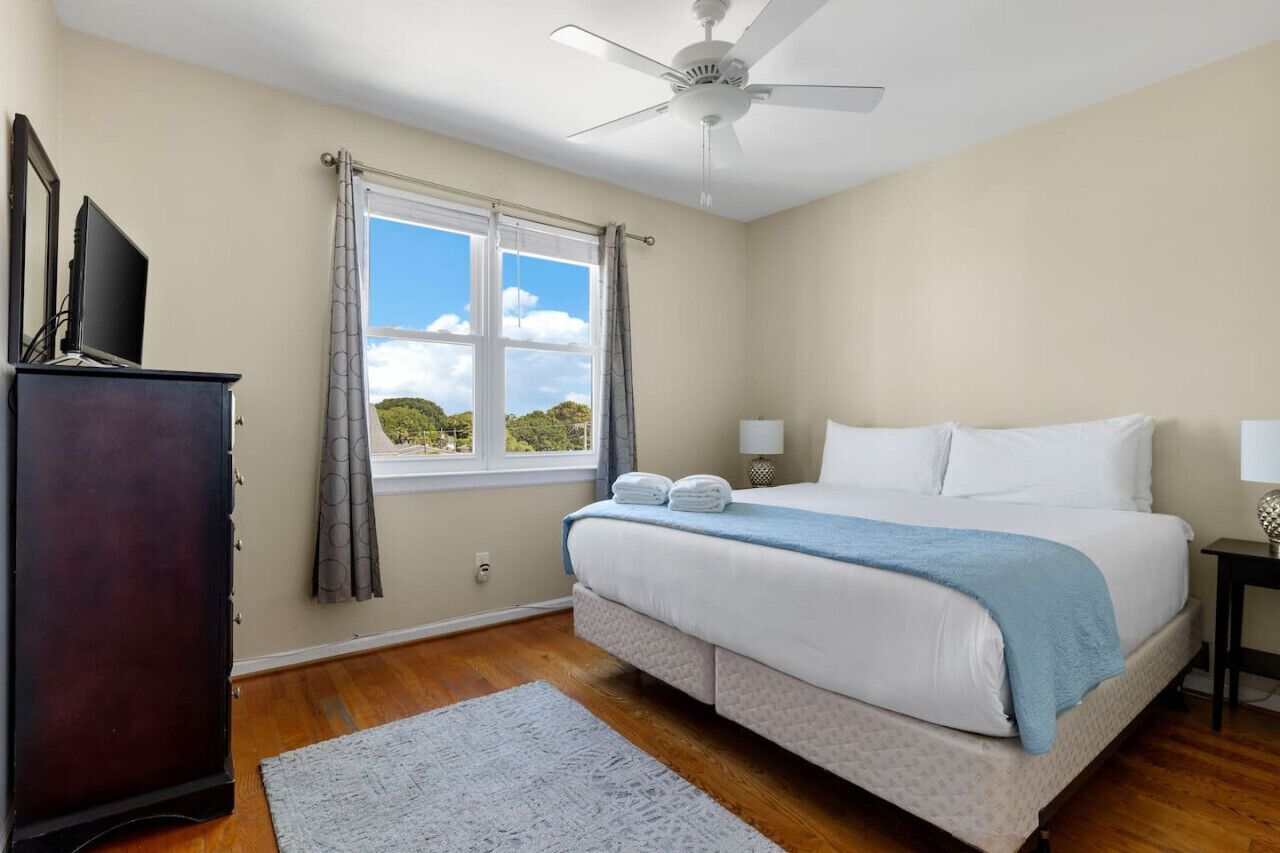 1 bedroom, iron/ironing board, free WiFi, bed sheets