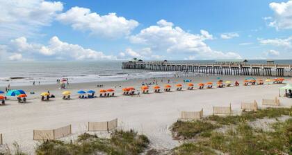 Front Beach Condo! 1 Block to Center Street