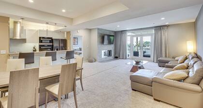 2 Mi to Hollywood: Condo w/ Pool & Hot Tub Access